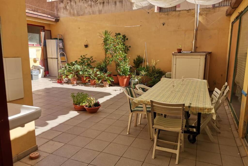 Da Agnese Holiday Home In Bosa Sardegna! Экстерьер фото